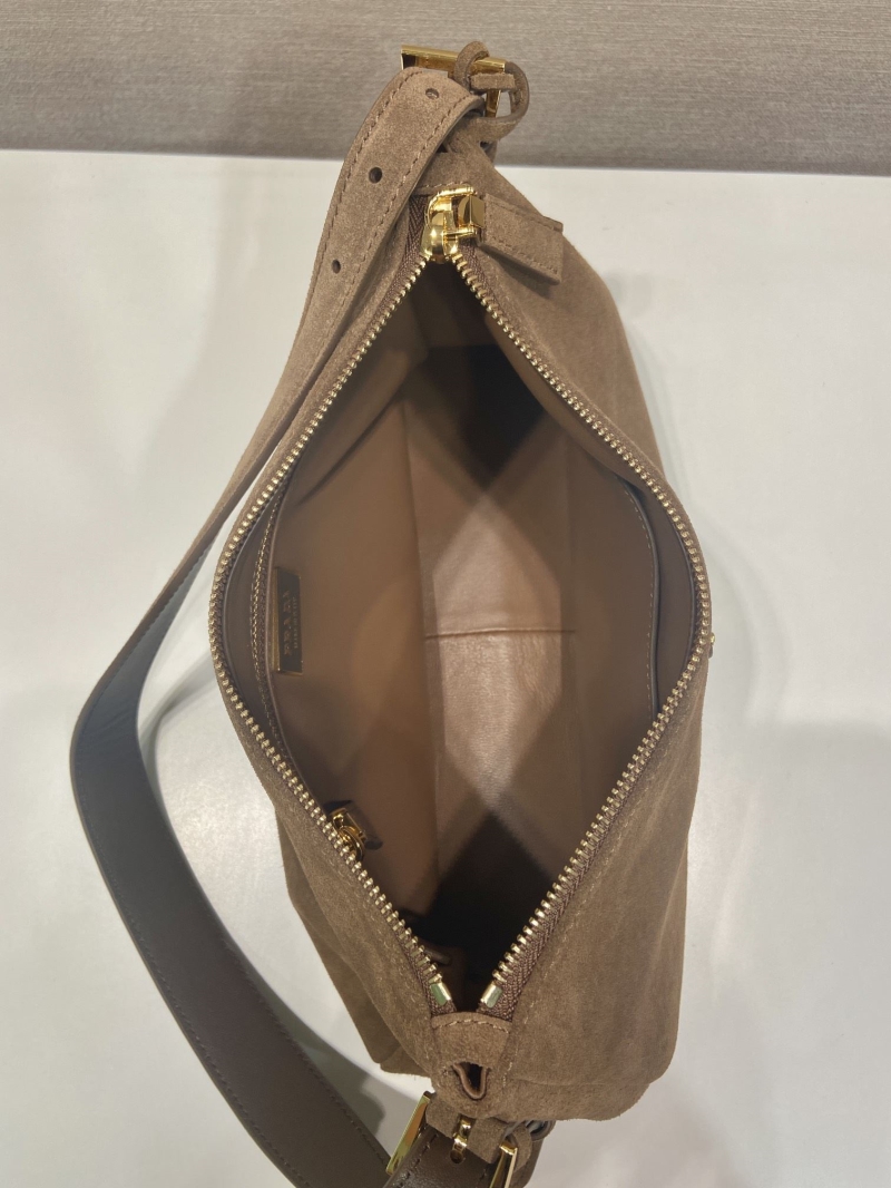Pra*a hobo bags